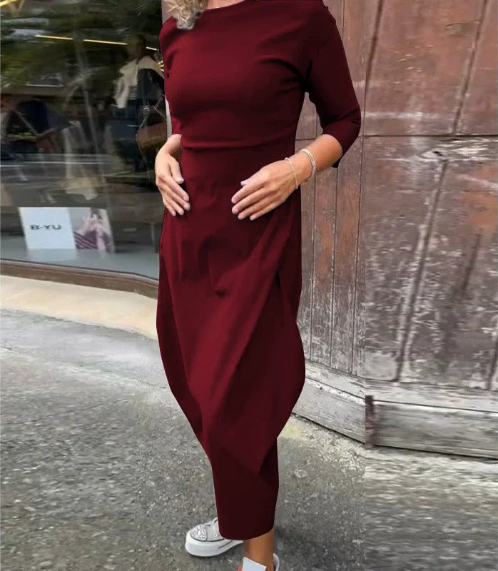 Egyszerű, elegáns női ruha zsebbel