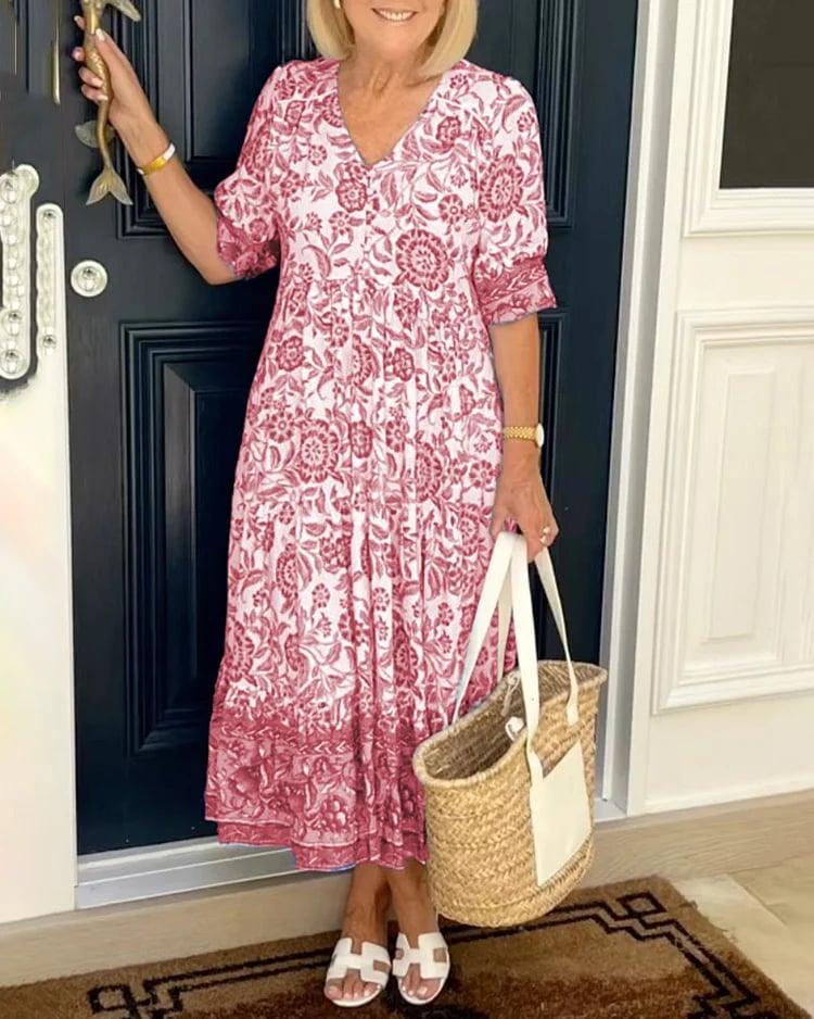 Mintás ruha V-nyakkal, elegáns és stílusos