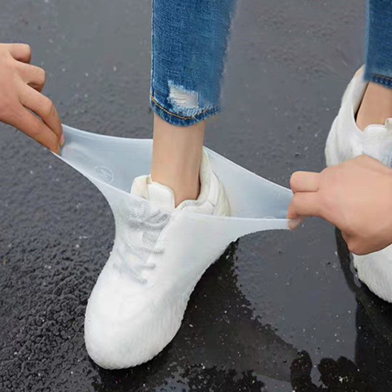 ☔ Vízhatlan eső cipővédő – 🛡️ Tökéletes esőállóság és száraz lábak a zord időben 🚶♂️🌧️