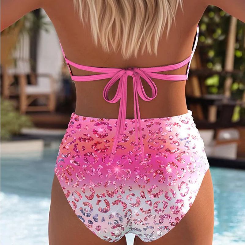 đđ PĂĄntnĂ©lkĂŒli szexi bikini mintĂĄval