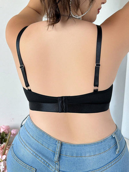 (3 db) Varrás nélküli melltartó pántokkal. 70% kedvezmény