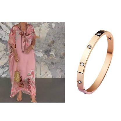 Elegáns, mintás, hosszú sifon ruha V-nyakkal
