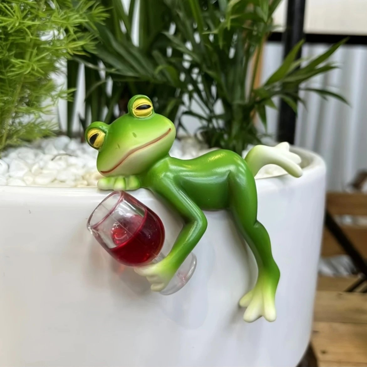 🔥 NAGY AKCIÓ 🐸🍷 Függesztett virágcserép dísz – Béka