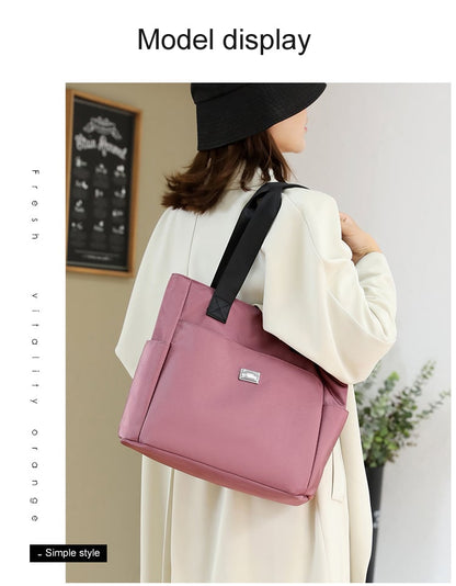 🔥Vízálló nylon válltáska nagy kapacitással és több zsebbel👜