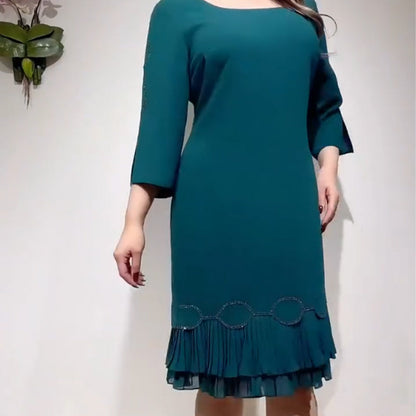 💝Elegáns ruha kerek nyakkivágással és fodros szegéllyel